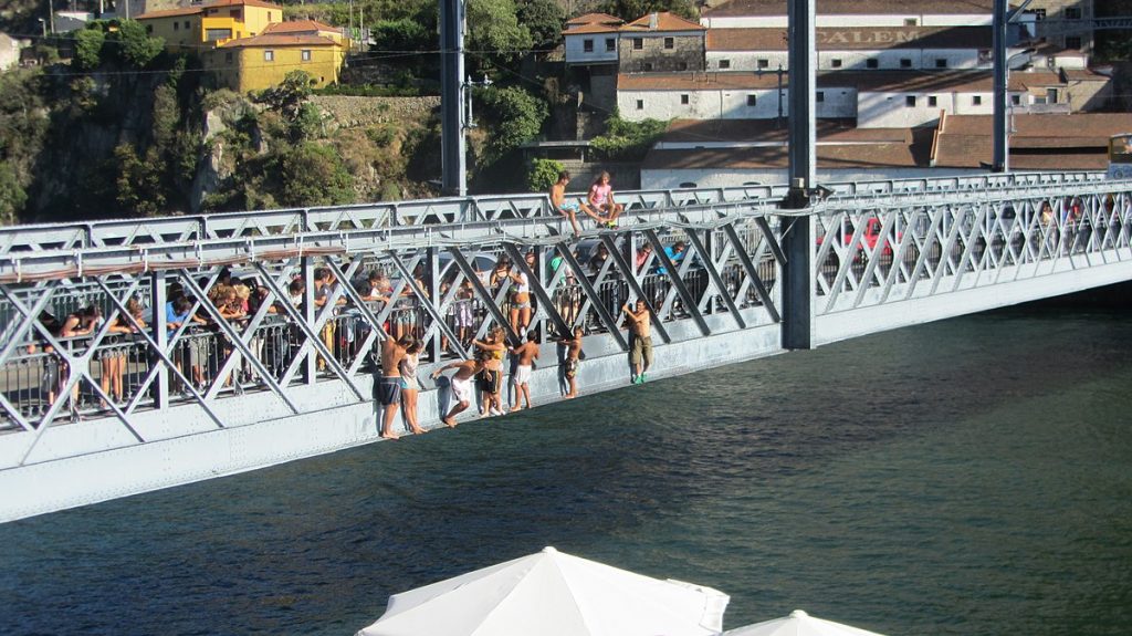 Douro River Jumps from the D. Luis I Bridge